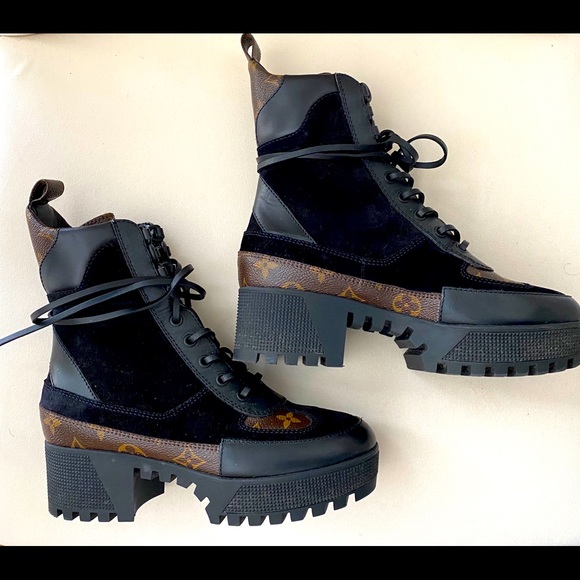 Louis Vuitton Laureate Desert Boots 